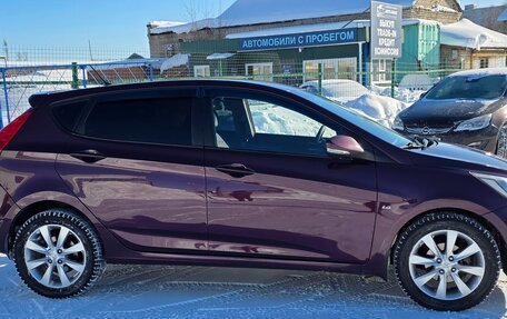 Hyundai Solaris II рестайлинг, 2012 год, 700 000 рублей, 3 фотография