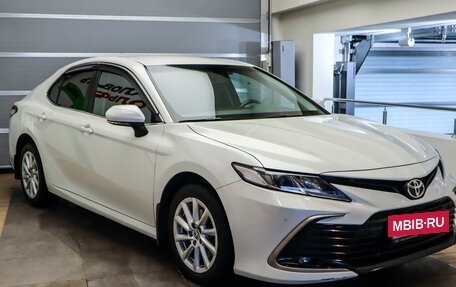 Toyota Camry, 2021 год, 2 690 000 рублей, 3 фотография