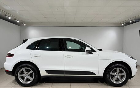 Porsche Macan I рестайлинг, 2017 год, 3 890 000 рублей, 4 фотография