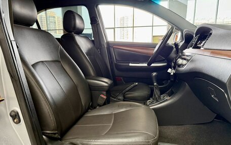 Lifan Solano I (630) рестайлинг, 2011 год, 100 000 рублей, 22 фотография