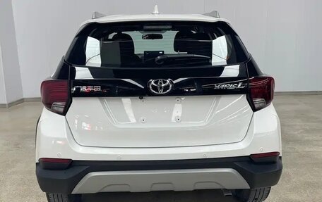 Toyota Yaris XP150 рестайлинг, 2022 год, 1 640 000 рублей, 6 фотография