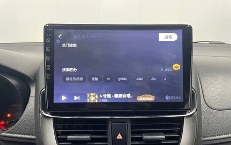 Toyota Yaris XP150 рестайлинг, 2022 год, 1 640 000 рублей, 14 фотография