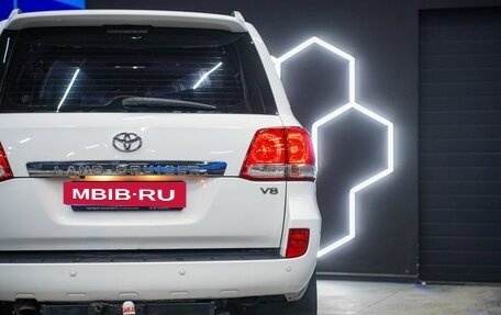 Toyota Land Cruiser 200, 2011 год, 3 303 000 рублей, 16 фотография