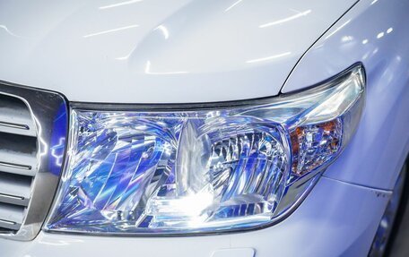 Toyota Land Cruiser 200, 2011 год, 3 303 000 рублей, 20 фотография