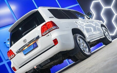 Toyota Land Cruiser 200, 2011 год, 3 303 000 рублей, 25 фотография