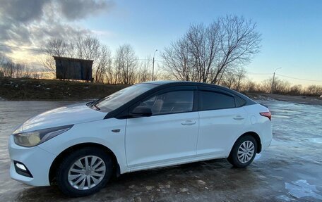 Hyundai Solaris II рестайлинг, 2018 год, 850 000 рублей, 5 фотография