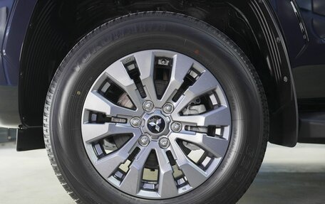 Mitsubishi L200, 2024 год, 5 086 000 рублей, 8 фотография