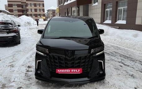 Toyota Alphard III, 2018 год, 5 190 000 рублей, 2 фотография