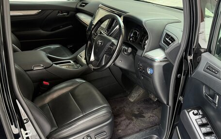 Toyota Alphard III, 2018 год, 5 190 000 рублей, 10 фотография