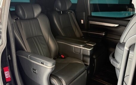 Toyota Alphard III, 2018 год, 5 190 000 рублей, 16 фотография