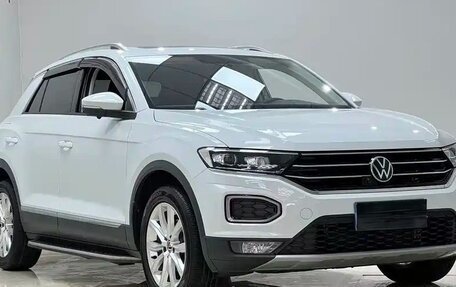 Volkswagen T-Roc I, 2021 год, 2 040 000 рублей, 1 фотография
