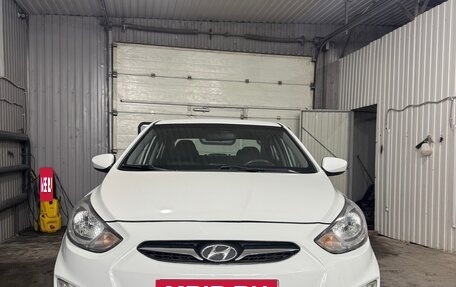 Hyundai Solaris II рестайлинг, 2013 год, 795 000 рублей, 2 фотография