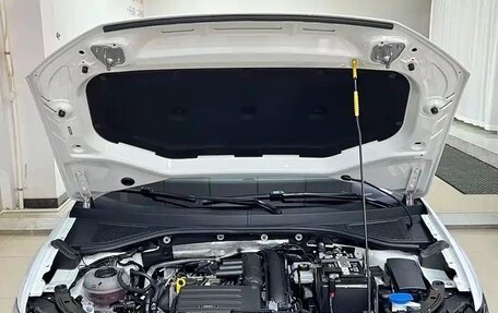 Volkswagen T-Roc I, 2021 год, 2 040 000 рублей, 17 фотография