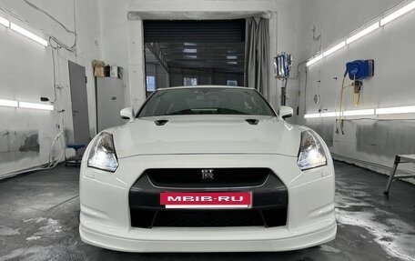 Nissan GT-R, 2009 год, 5 700 000 рублей, 2 фотография