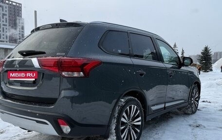 Mitsubishi Outlander III рестайлинг 3, 2020 год, 2 фотография