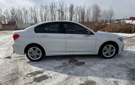 BMW 1 серия, 2022 год, 1 800 000 рублей, 3 фотография