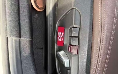 BMW 1 серия, 2022 год, 1 800 000 рублей, 19 фотография