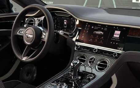 Bentley Continental GT III, 2024 год, 28 500 000 рублей, 16 фотография