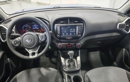 KIA Soul III, 2020 год, 1 995 000 рублей, 15 фотография