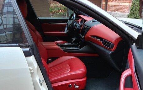 Maserati Levante I, 2020 год, 6 500 000 рублей, 10 фотография