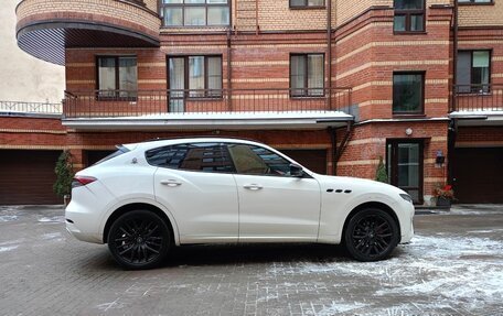Maserati Levante I, 2020 год, 6 500 000 рублей, 8 фотография