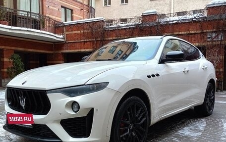 Maserati Levante I, 2020 год, 6 500 000 рублей, 3 фотография