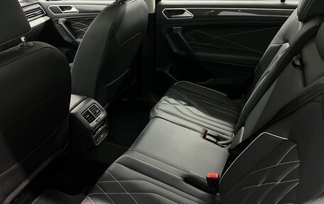 Volkswagen Tiguan II, 2023 год, 4 350 000 рублей, 11 фотография