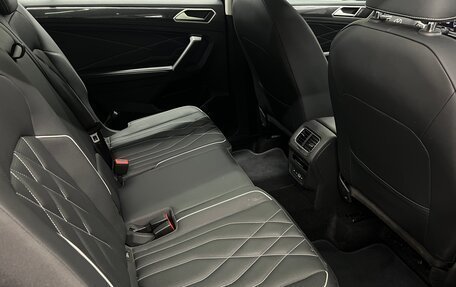 Volkswagen Tiguan II, 2023 год, 4 350 000 рублей, 12 фотография