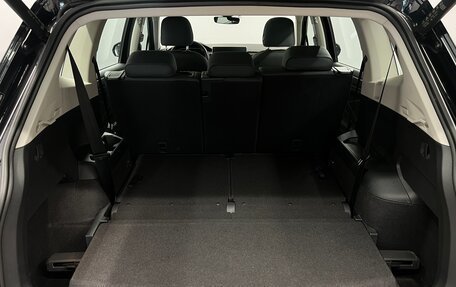 Volkswagen Tiguan II, 2023 год, 4 350 000 рублей, 28 фотография