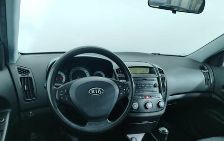 KIA cee'd I рестайлинг, 2008 год, 690 000 рублей, 11 фотография
