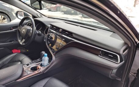 Toyota Camry, 2020 год, 3 250 000 рублей, 6 фотография