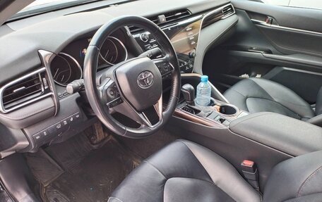 Toyota Camry, 2020 год, 3 250 000 рублей, 5 фотография