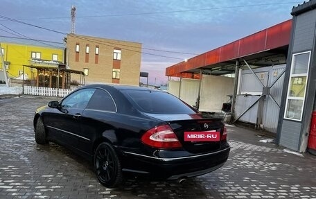 Mercedes-Benz CLK-Класс, 2002 год, 690 000 рублей, 2 фотография