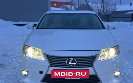 Lexus ES VII, 2013 год, 1 870 000 рублей, 17 фотография