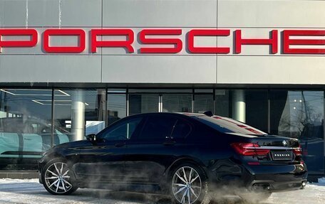 BMW 7 серия, 2018 год, 4 250 000 рублей, 3 фотография