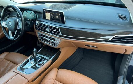 BMW 7 серия, 2018 год, 4 250 000 рублей, 18 фотография