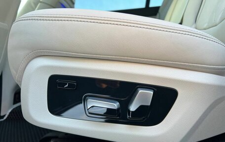 BMW X7, 2021 год, 9 900 000 рублей, 38 фотография