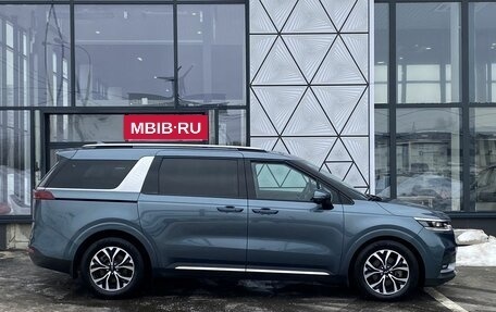 KIA Carnival, 2023 год, 5 599 000 рублей, 30 фотография