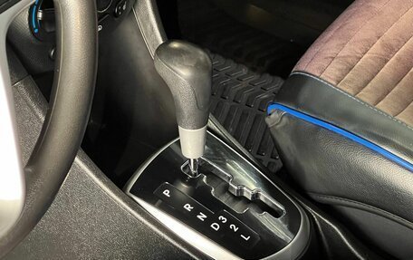 Hyundai Solaris II рестайлинг, 2013 год, 840 000 рублей, 18 фотография