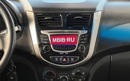 Hyundai Solaris II рестайлинг, 2013 год, 840 000 рублей, 11 фотография