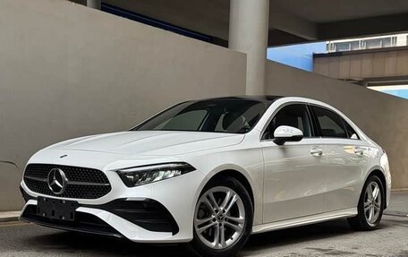 Mercedes-Benz A-Класс, 2023 год, 2 500 000 рублей, 1 фотография