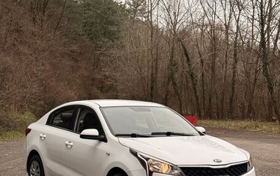 KIA Rio IV, 2020 год, 1 090 000 рублей, 1 фотография