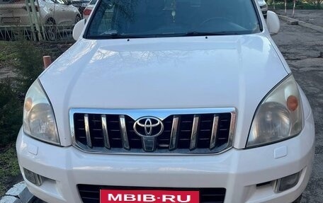 Toyota Land Cruiser Prado 120 рестайлинг, 2007 год, 2 350 000 рублей, 1 фотография