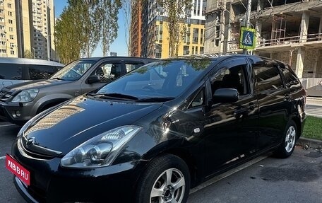 Toyota Wish II, 2005 год, 740 000 рублей, 1 фотография