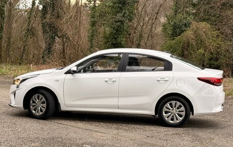 KIA Rio IV, 2020 год, 1 090 000 рублей, 3 фотография