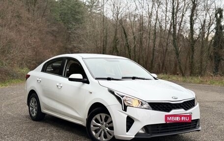 KIA Rio IV, 2020 год, 1 090 000 рублей, 2 фотография