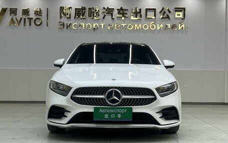 Mercedes-Benz A-Класс, 2022 год, 2 460 000 рублей, 2 фотография