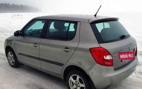 Skoda Fabia II, 2011 год, 700 000 рублей, 4 фотография