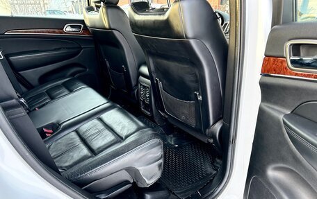 Jeep Grand Cherokee, 2012 год, 2 500 000 рублей, 15 фотография