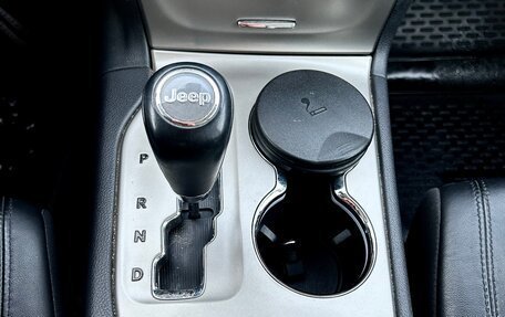 Jeep Grand Cherokee, 2012 год, 2 500 000 рублей, 21 фотография